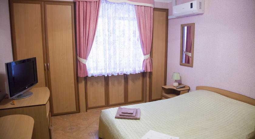 Гостевой дом Floral Courtyard Ялта-47