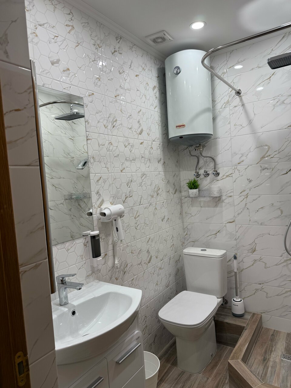 Гостевой дом Floral Courtyard Ялта-30