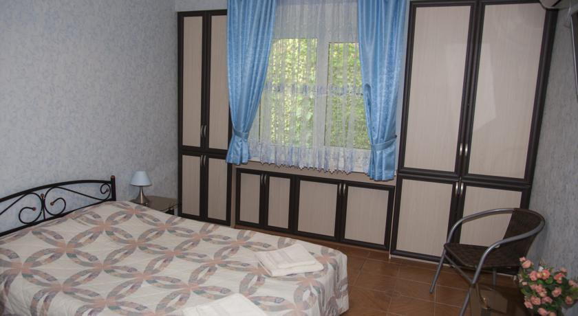 Гостевой дом Floral Courtyard Ялта-43