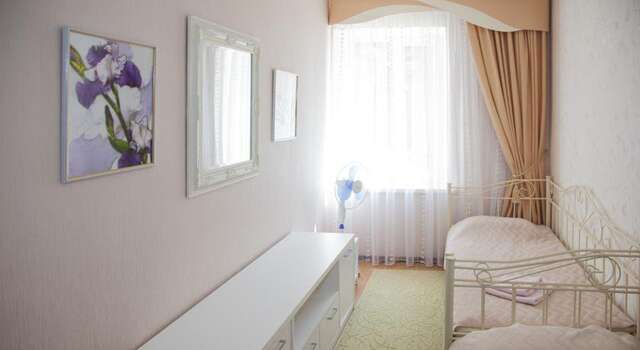 Гостевой дом Floral Courtyard Ялта-15