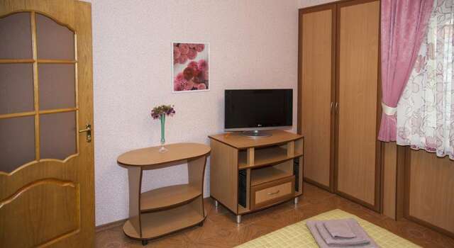 Гостевой дом Floral Courtyard Ялта-47