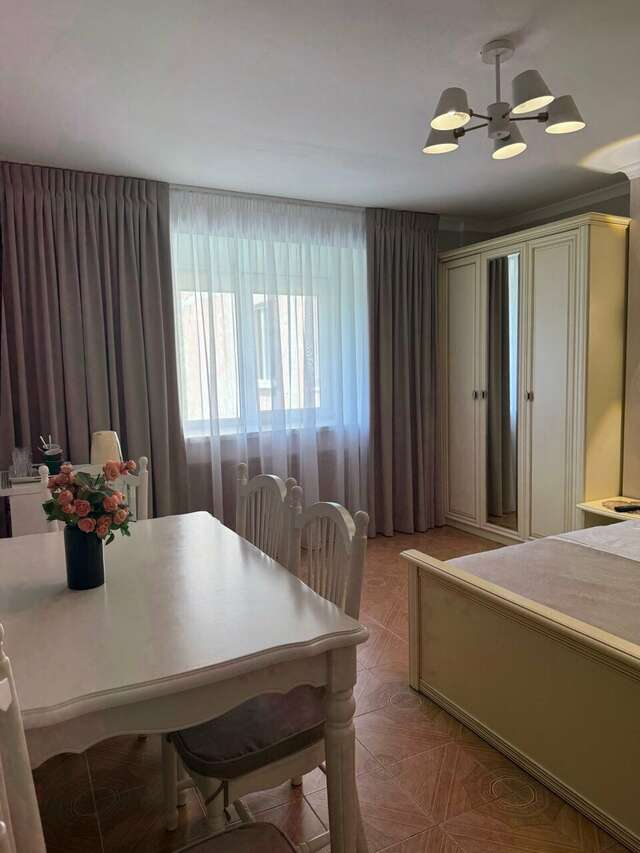 Гостевой дом Floral Courtyard Ялта-9