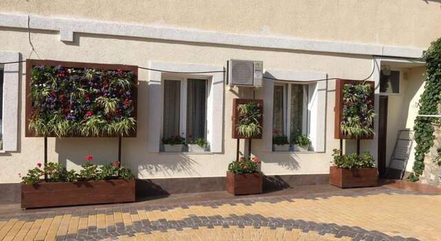 Гостевой дом Floral Courtyard Ялта-67