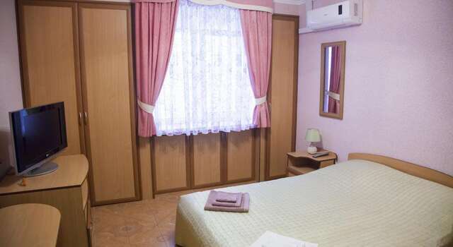 Гостевой дом Floral Courtyard Ялта-46