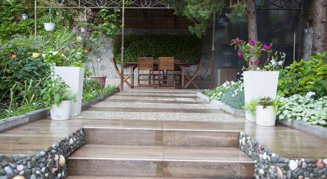 Гостевой дом Floral Courtyard Ялта-22