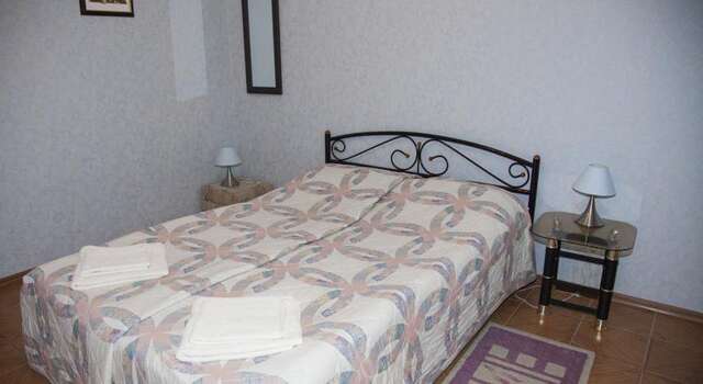 Гостевой дом Floral Courtyard Ялта-41